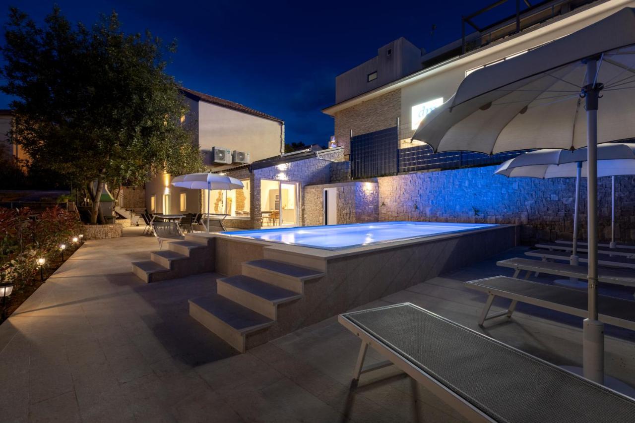 מאלי לוסיניי Casa Allegra מראה חיצוני תמונה