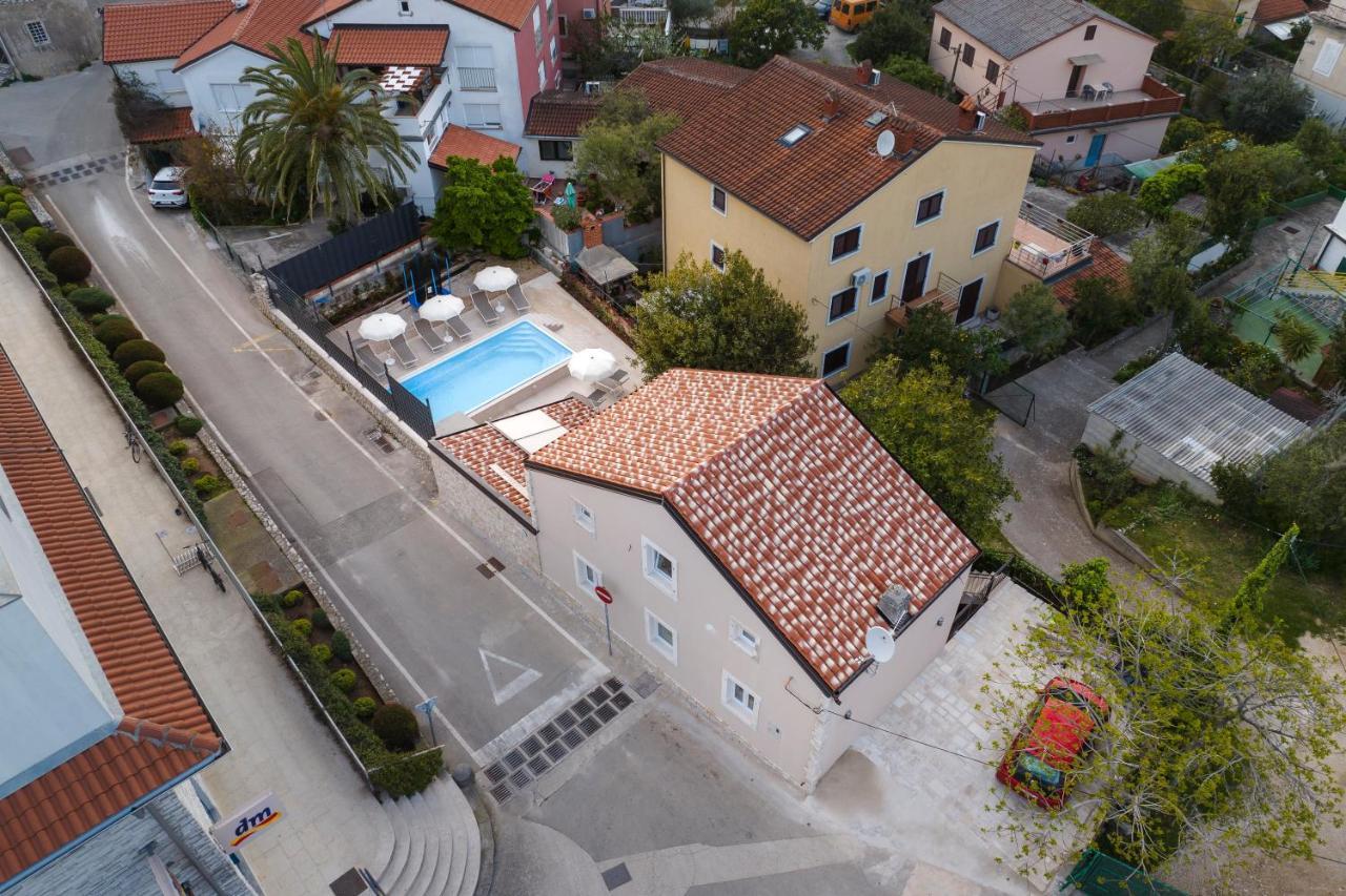 מאלי לוסיניי Casa Allegra מראה חיצוני תמונה