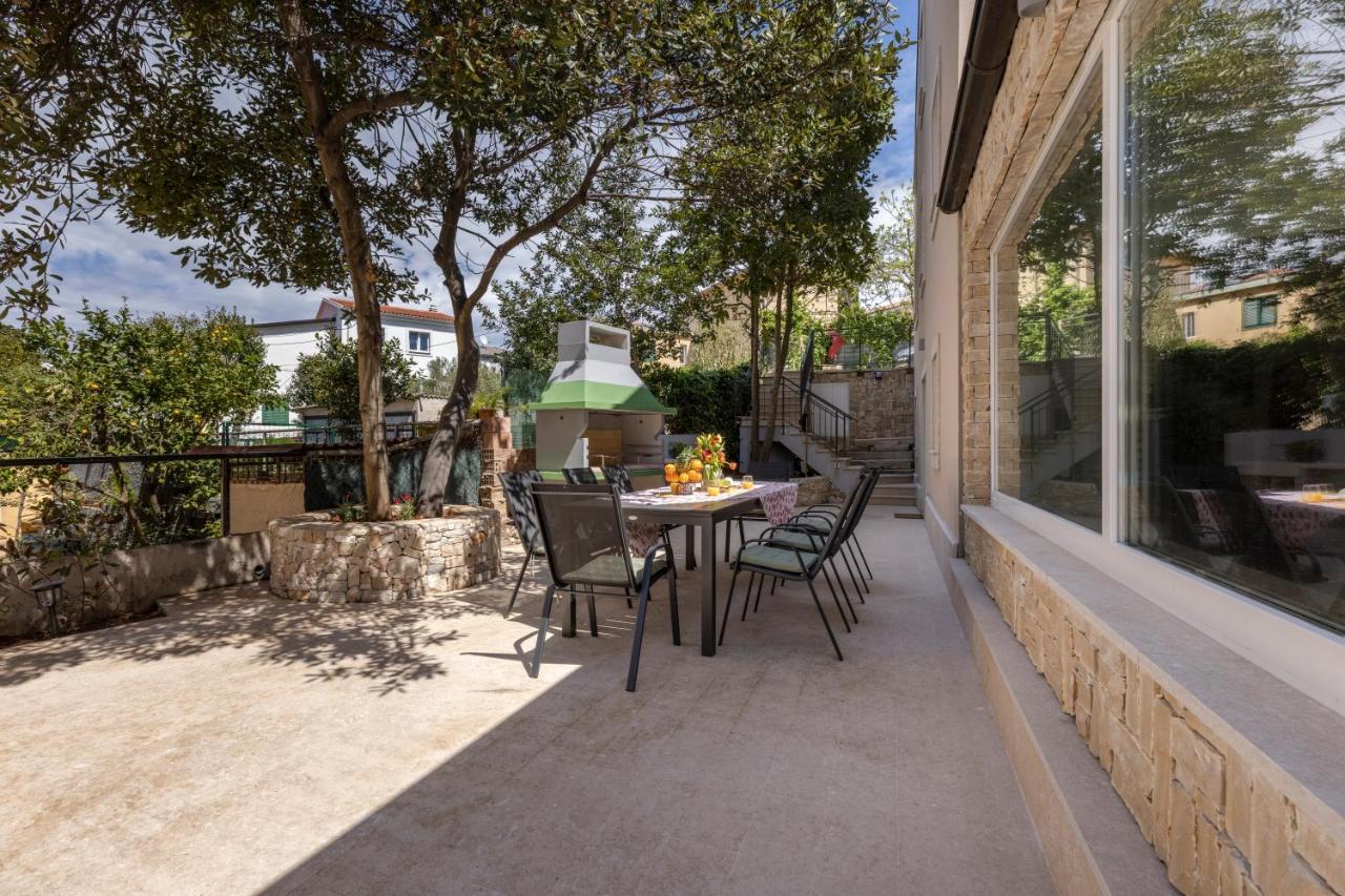 מאלי לוסיניי Casa Allegra מראה חיצוני תמונה
